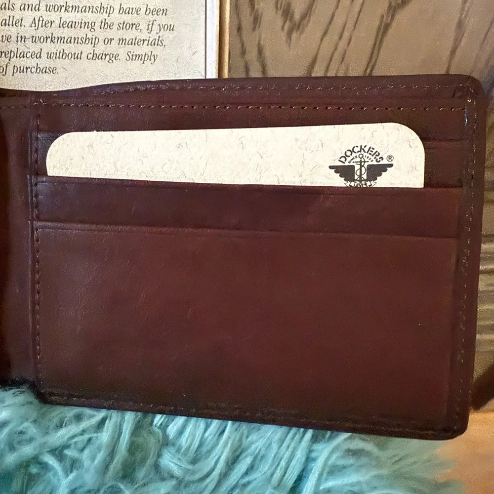 Dockers Brown Slimfold Wallet